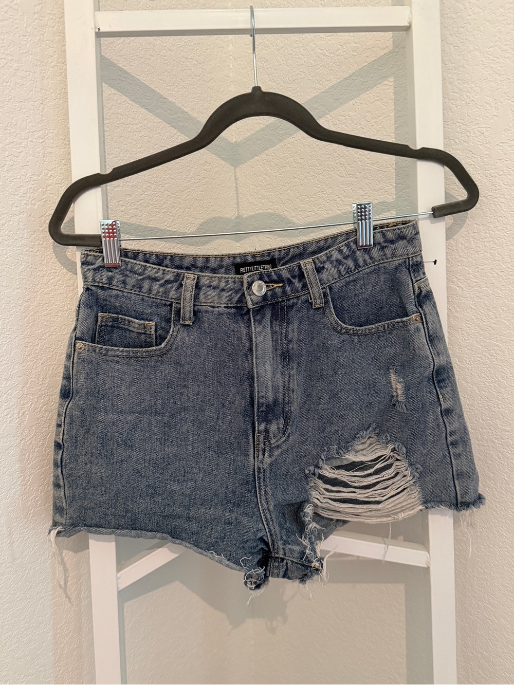 PrettyLittleThing Distressed Denim Blue High-Waist Shorts